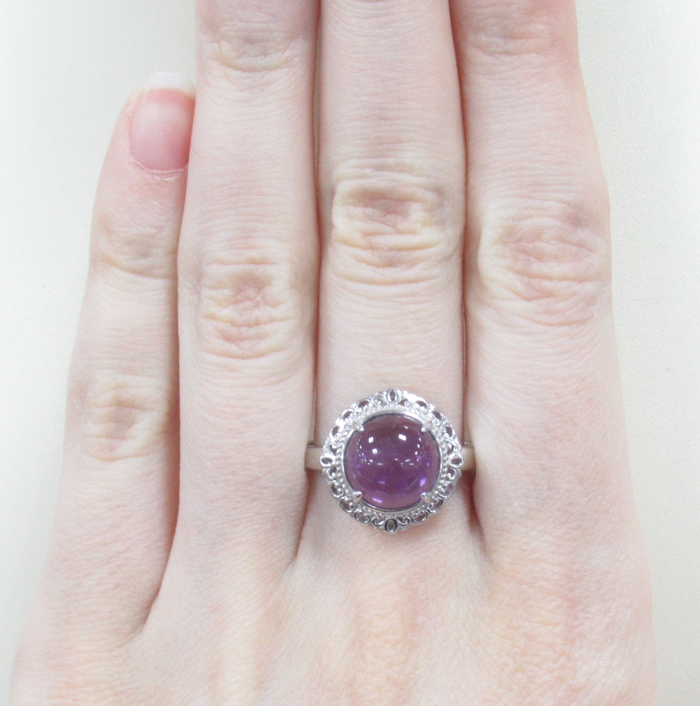 Серебряное кольцо 925 пробы; вставки 1 Аметист;